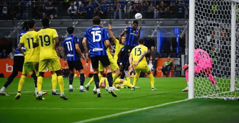 意甲竞争激烈，各队拼尽全力争取胜利