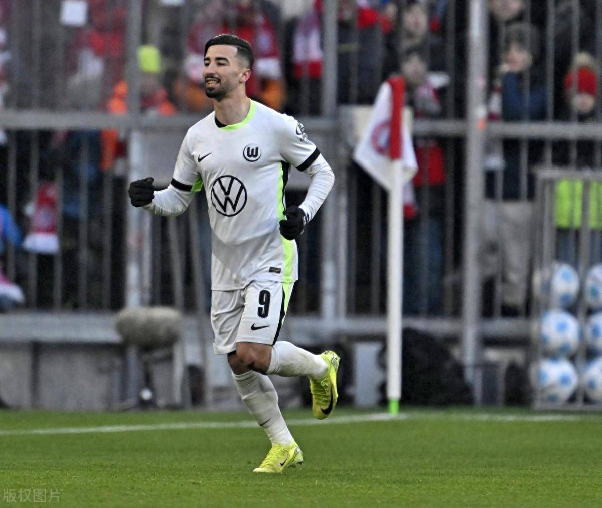 沃尔夫斯堡队勇夺三分，实力得到认可！的简单介绍