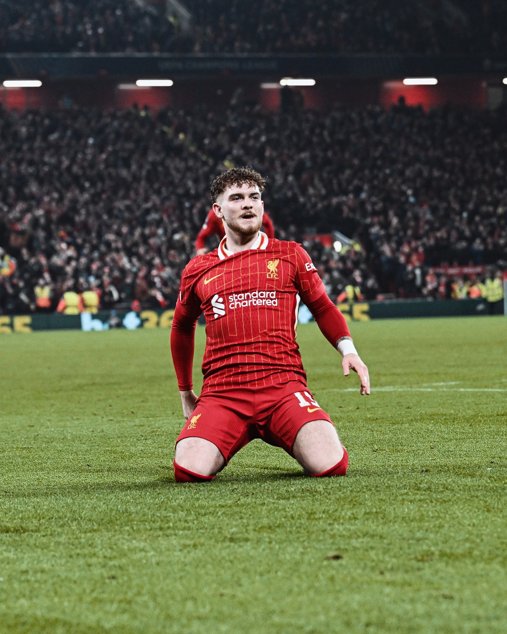 利物浦凭借胜利，成功晋级下一轮比赛的简单介绍