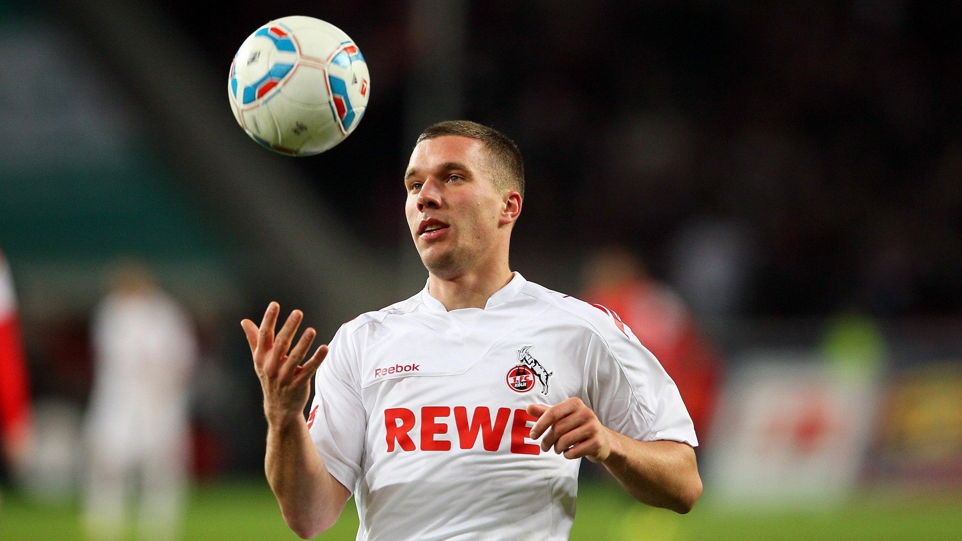 表现优异引爆全场！浓眉哥意外战胜德国队热度持续攀升